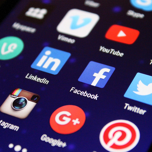 communication et réseaux sociaux